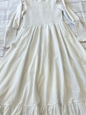Ava & LU White Smocked  Dress
